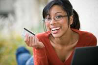 girl using credit card